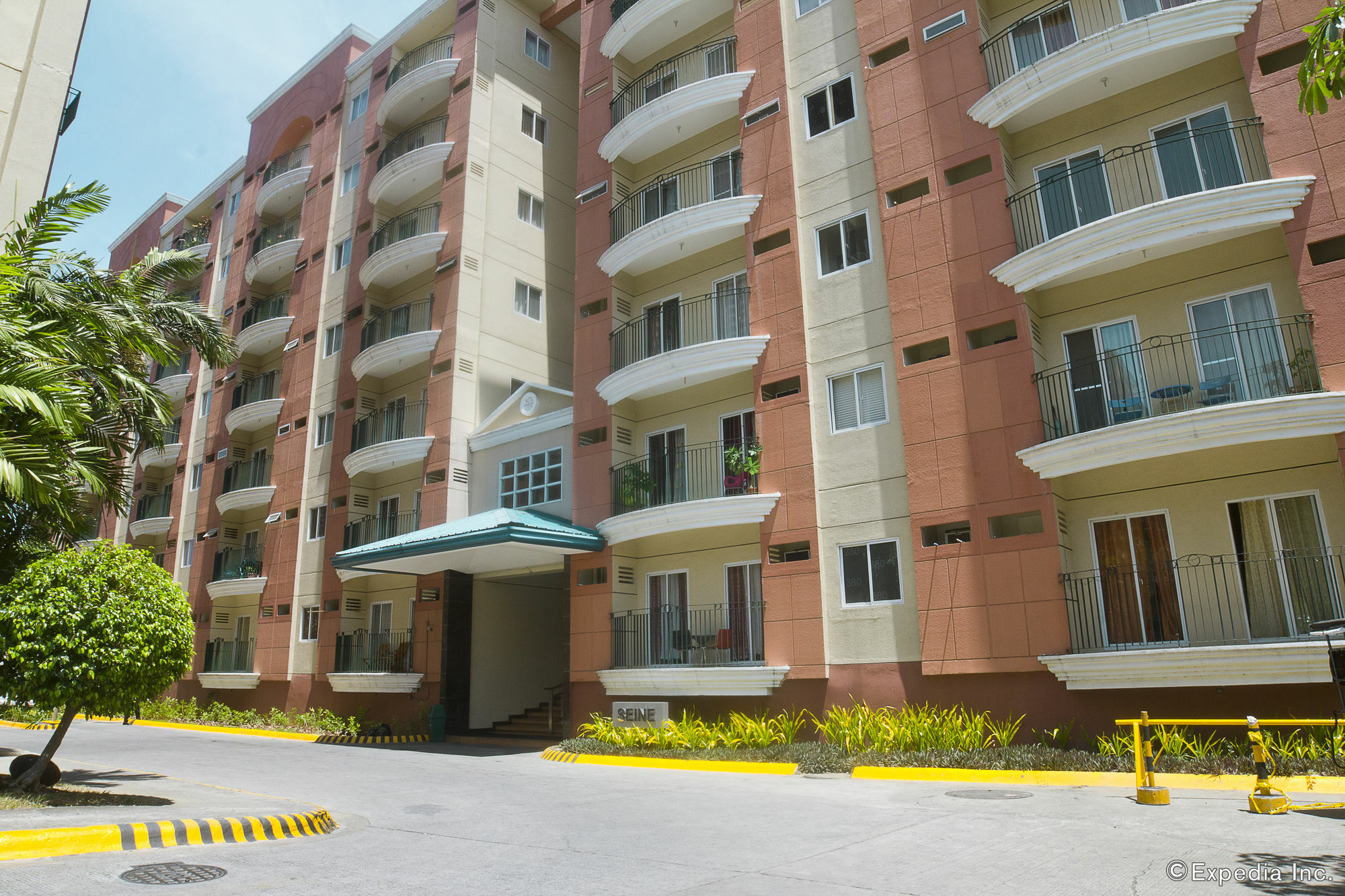 Airport Apartments Manila Paranaque City Екстериор снимка